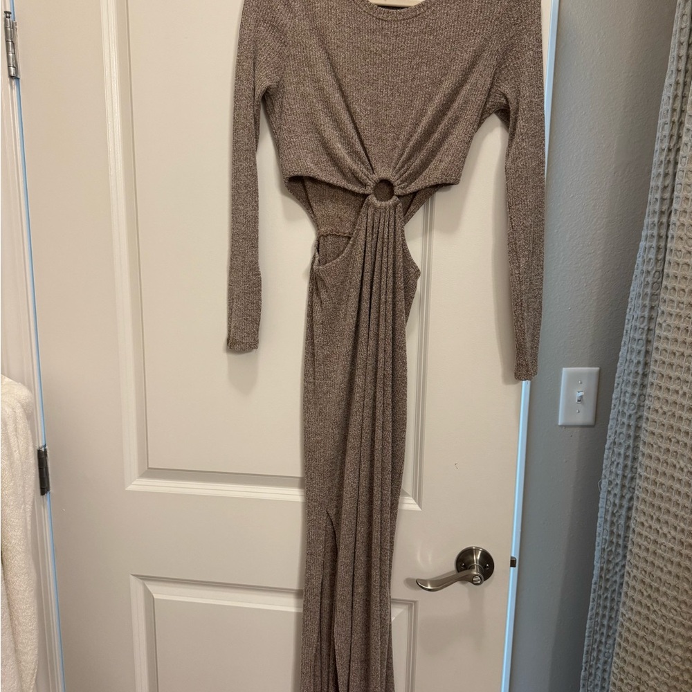 Chic Long Sleeve Tan Dress with Ring Detail